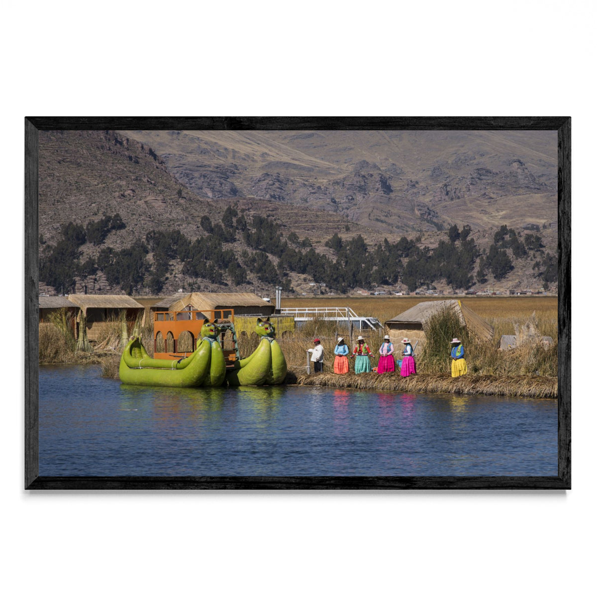 Los Uros y sus islas flotantes - FotoH N