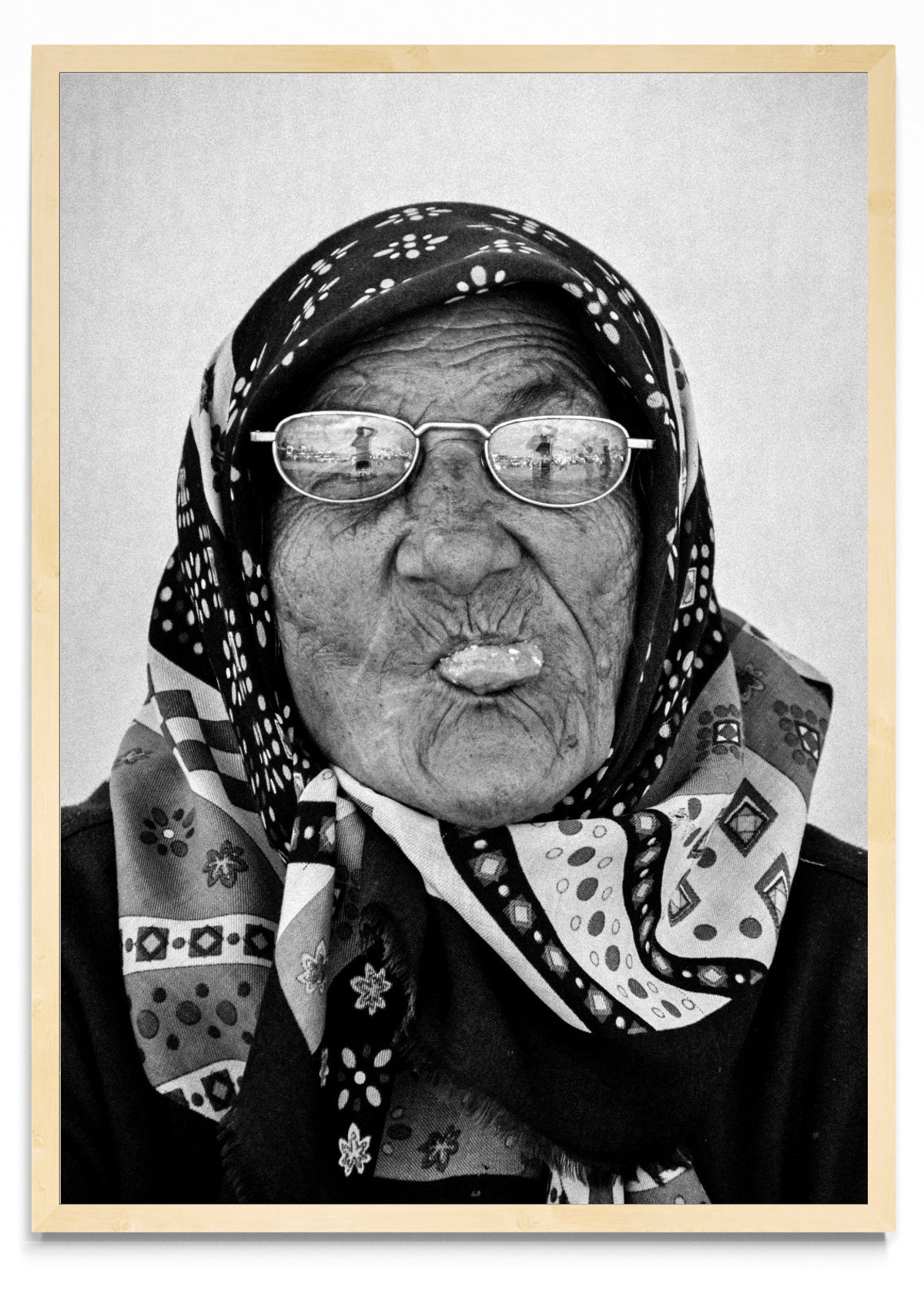 Burlándome de vos - Retrato MC