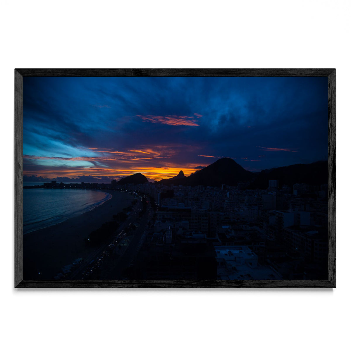 Anochece en Copacabana - FotoH N