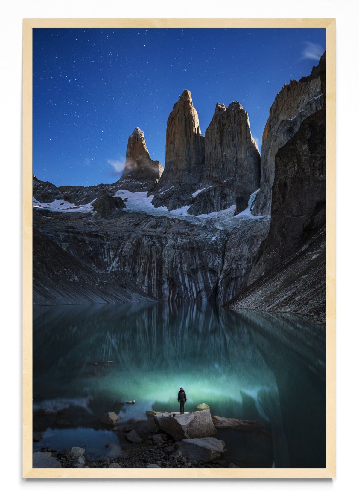 Torres del Paine Iluminadas por la luna llena - FotoV MC