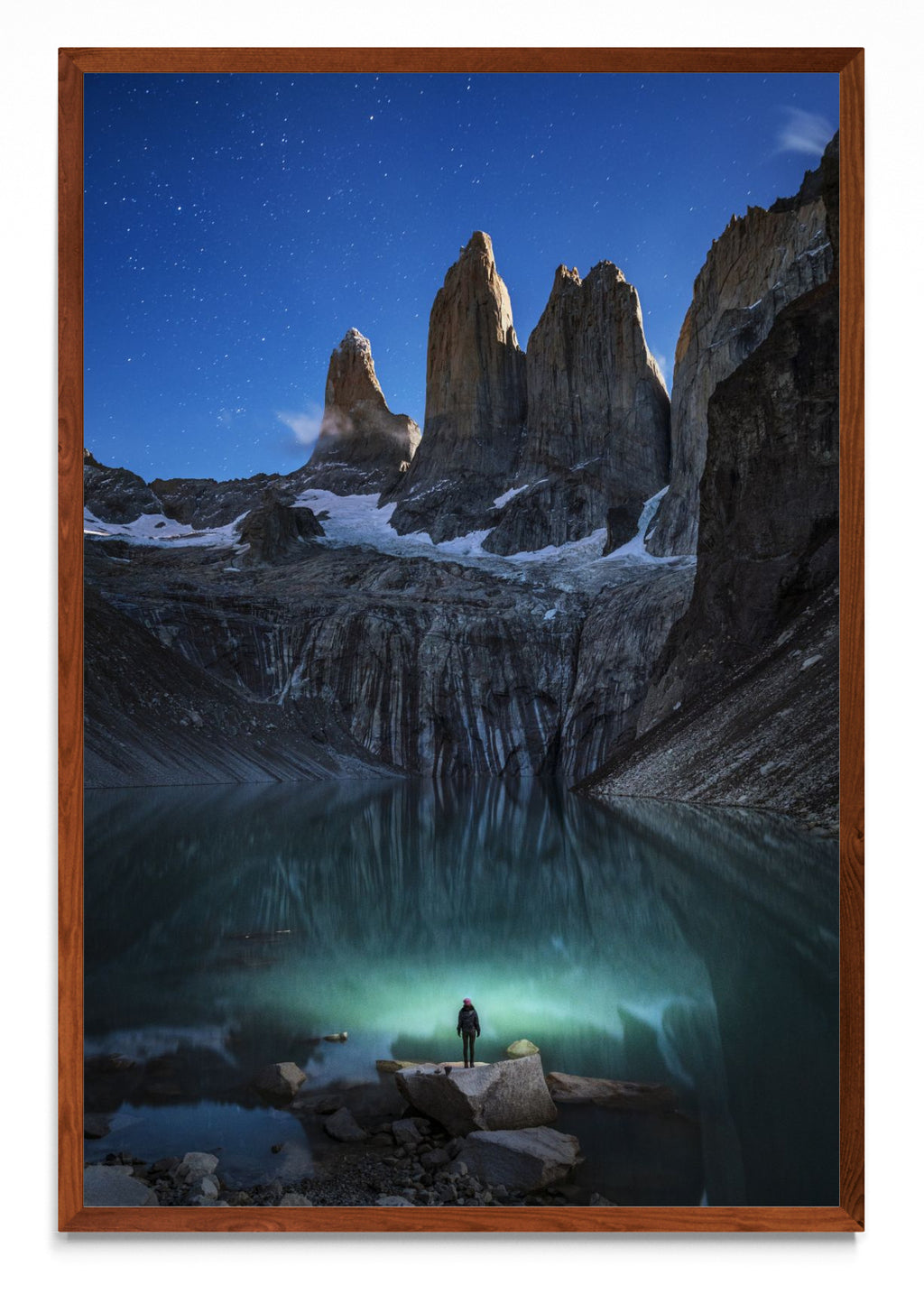Torres del Paine Iluminadas por la luna llena - FotoV MO