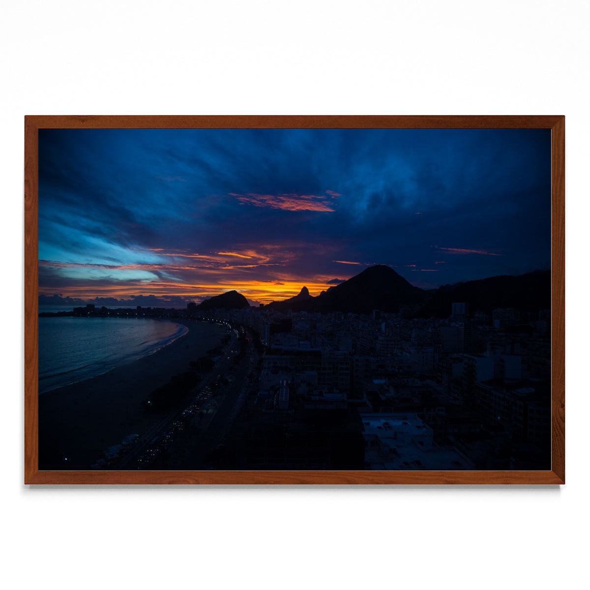 Anochece en Copacabana - FotoH MO