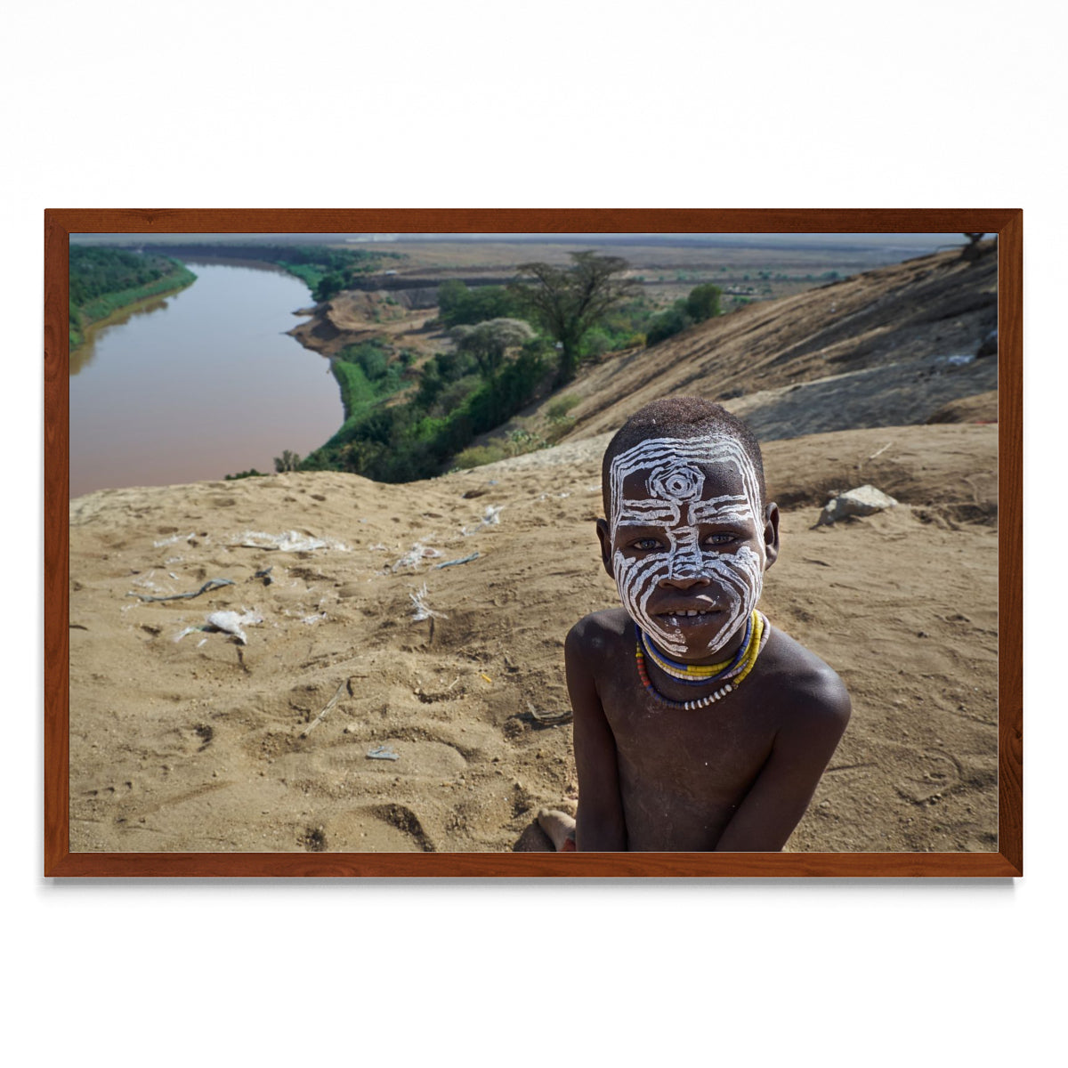 Niño de tribu de Ethiopia - FotoH MO