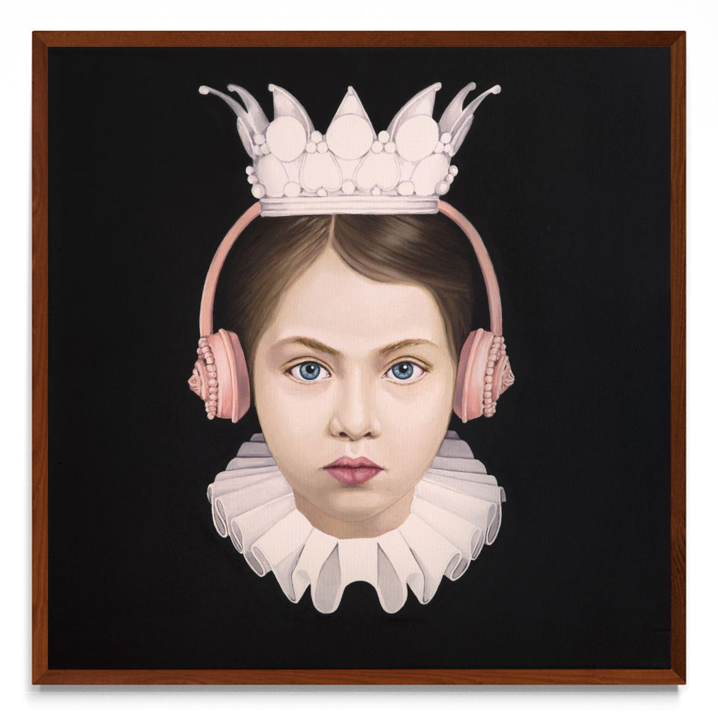Pink Corona Girl - cuadrado MO