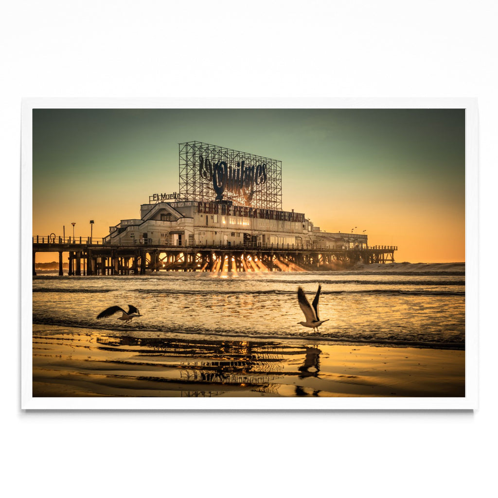 Amanecer en el muelle de pescadores - FotoH BL