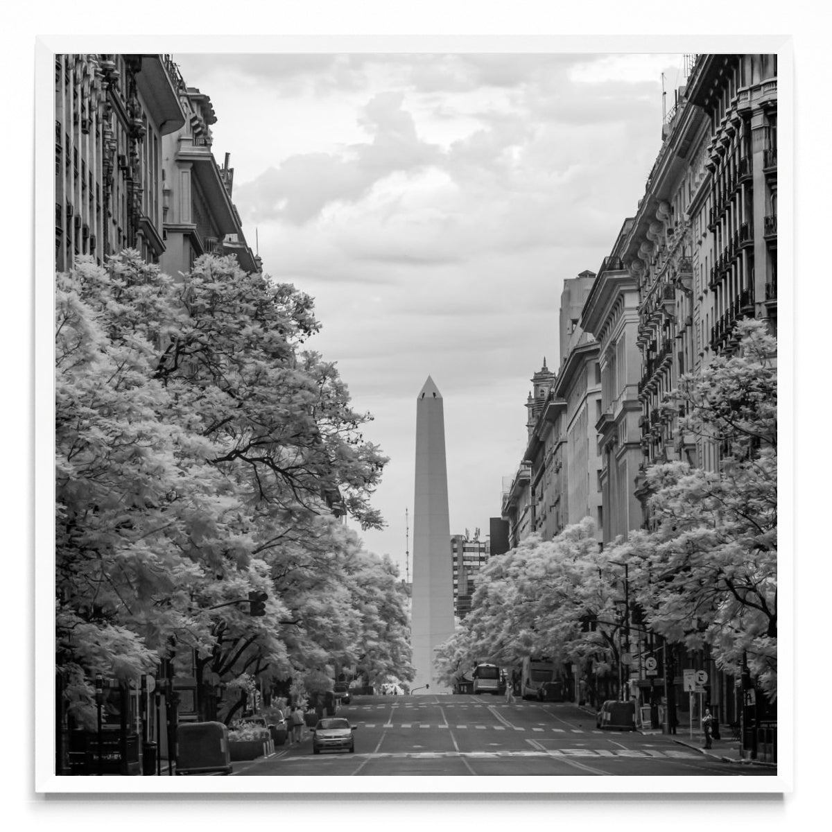 Obelisco - Cuadrado BL