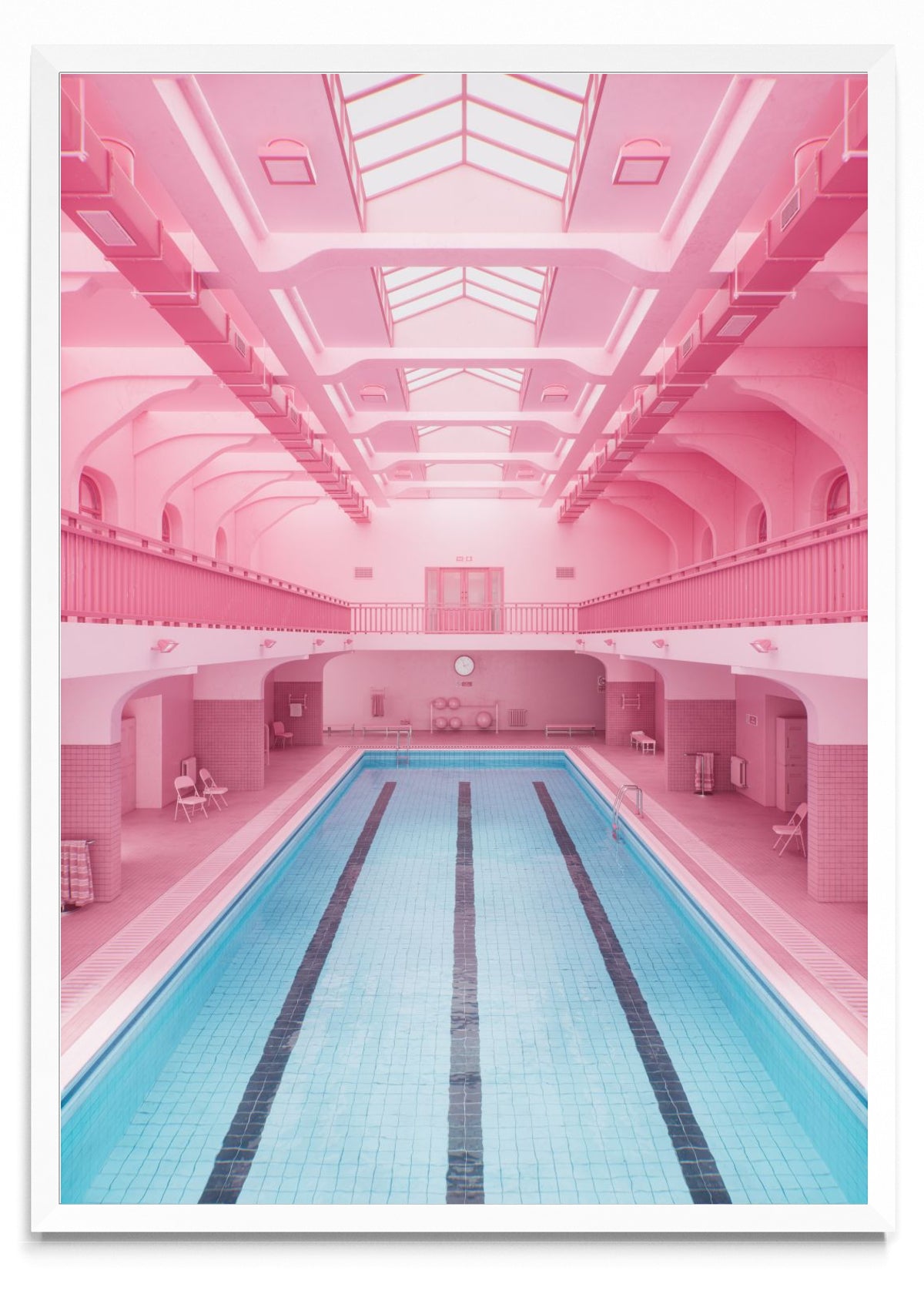 Public Pool - Open Shot - Retrato BL
