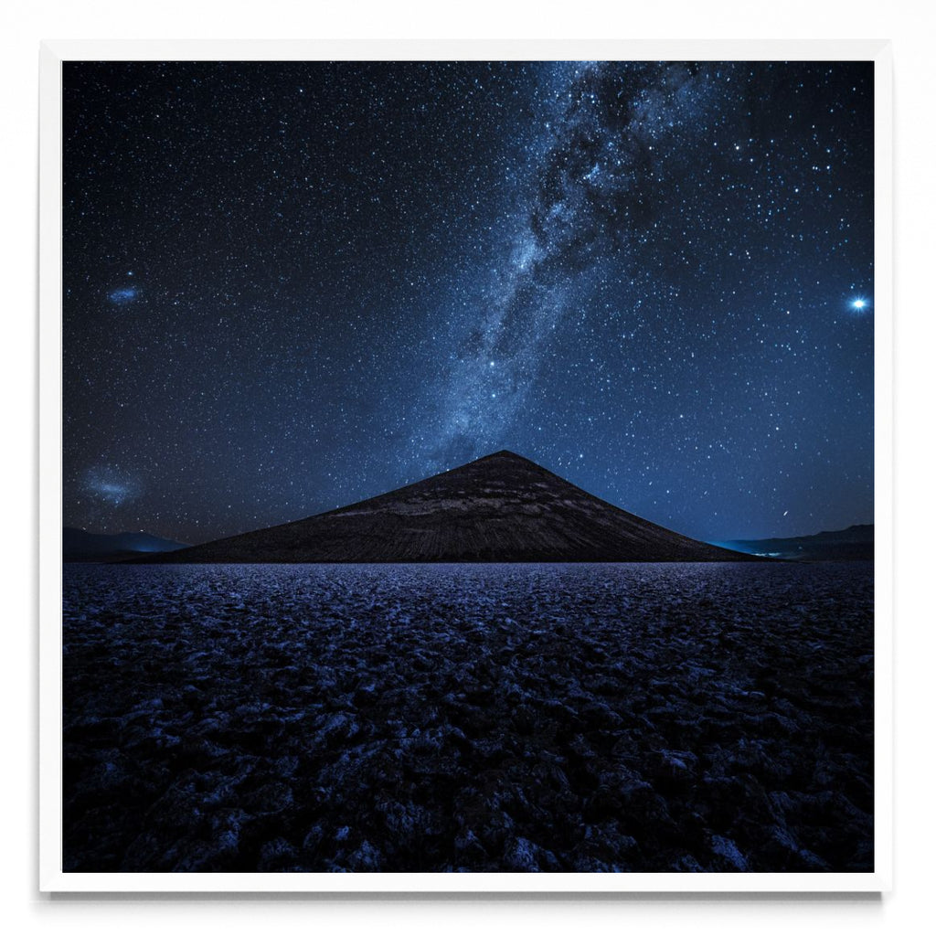 Cono de Arita Iluminado por la via láctea - Cuadrado BL