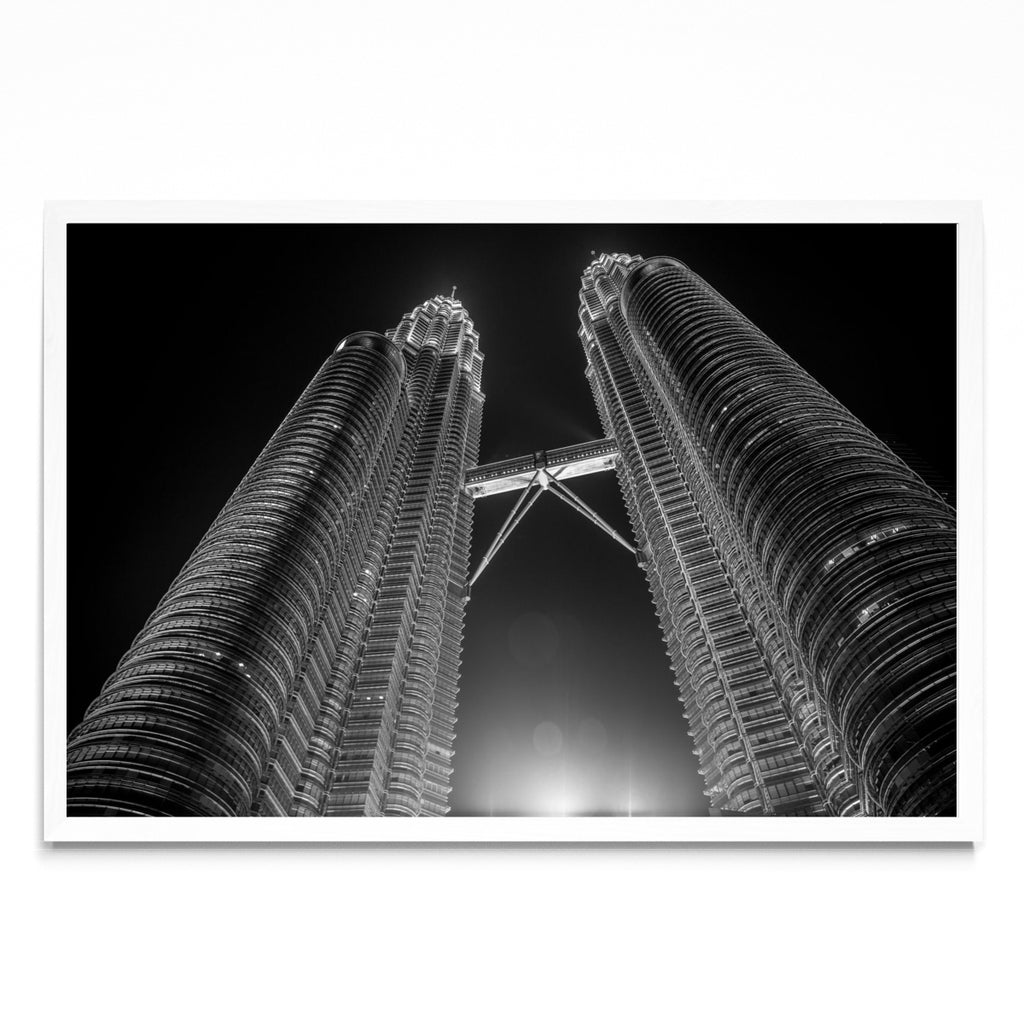 Petronas - FotoH BL