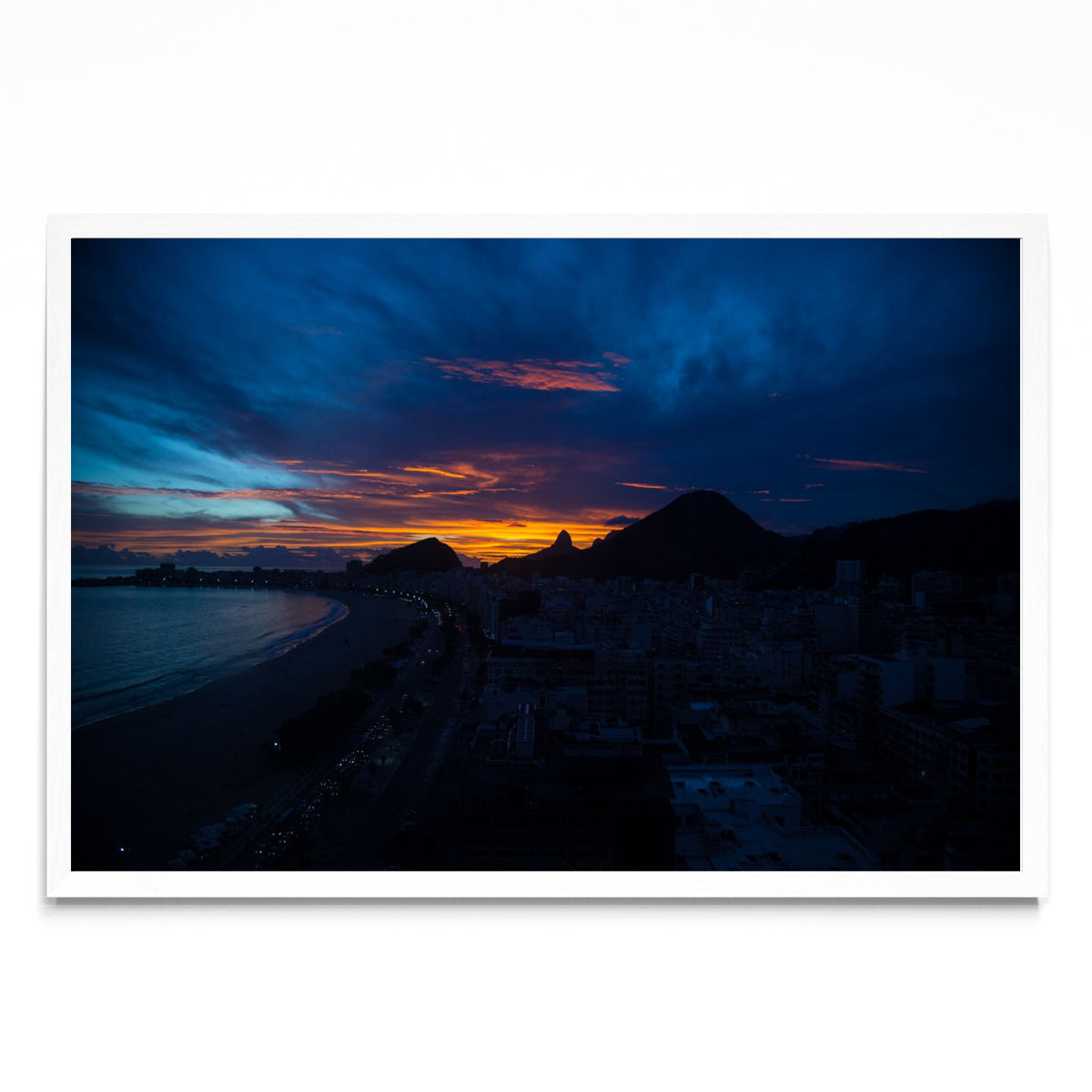 Anochece en Copacabana - FotoH BL