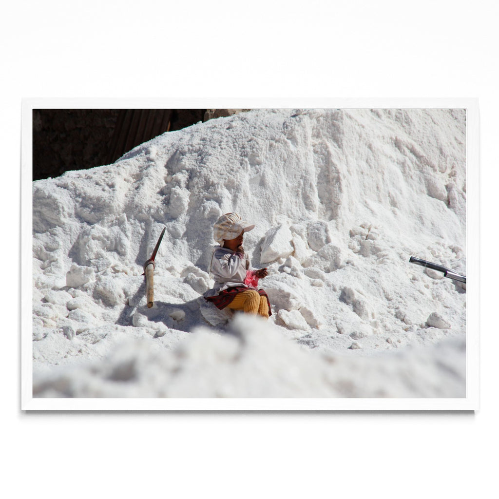 Niña en el salar - FotoH BL