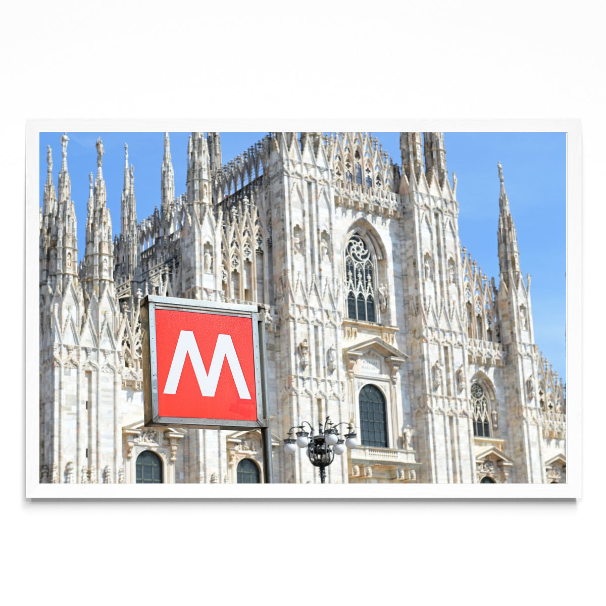Cartel de metropolitana en la catedral de Milan - FotoH BL