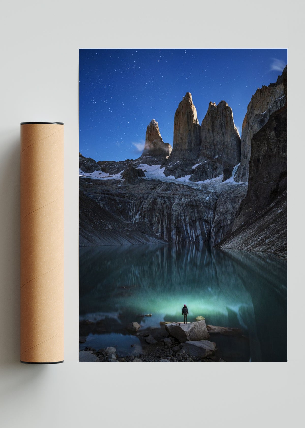 Torres del Paine Iluminadas por la luna llena - FotoV Solo print