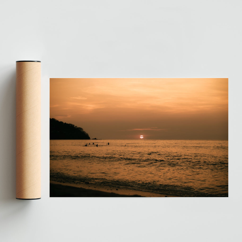 Fin de tarde. Sunset Surfing en Nayarit, México. - FotoH solo print