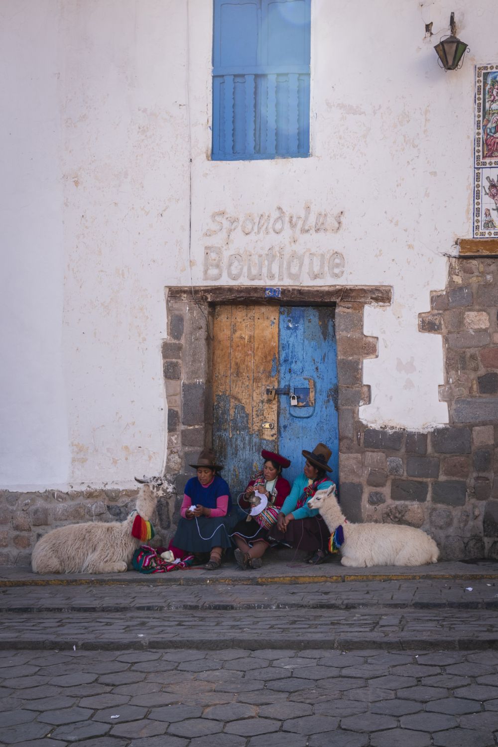 Las Cholitas V
