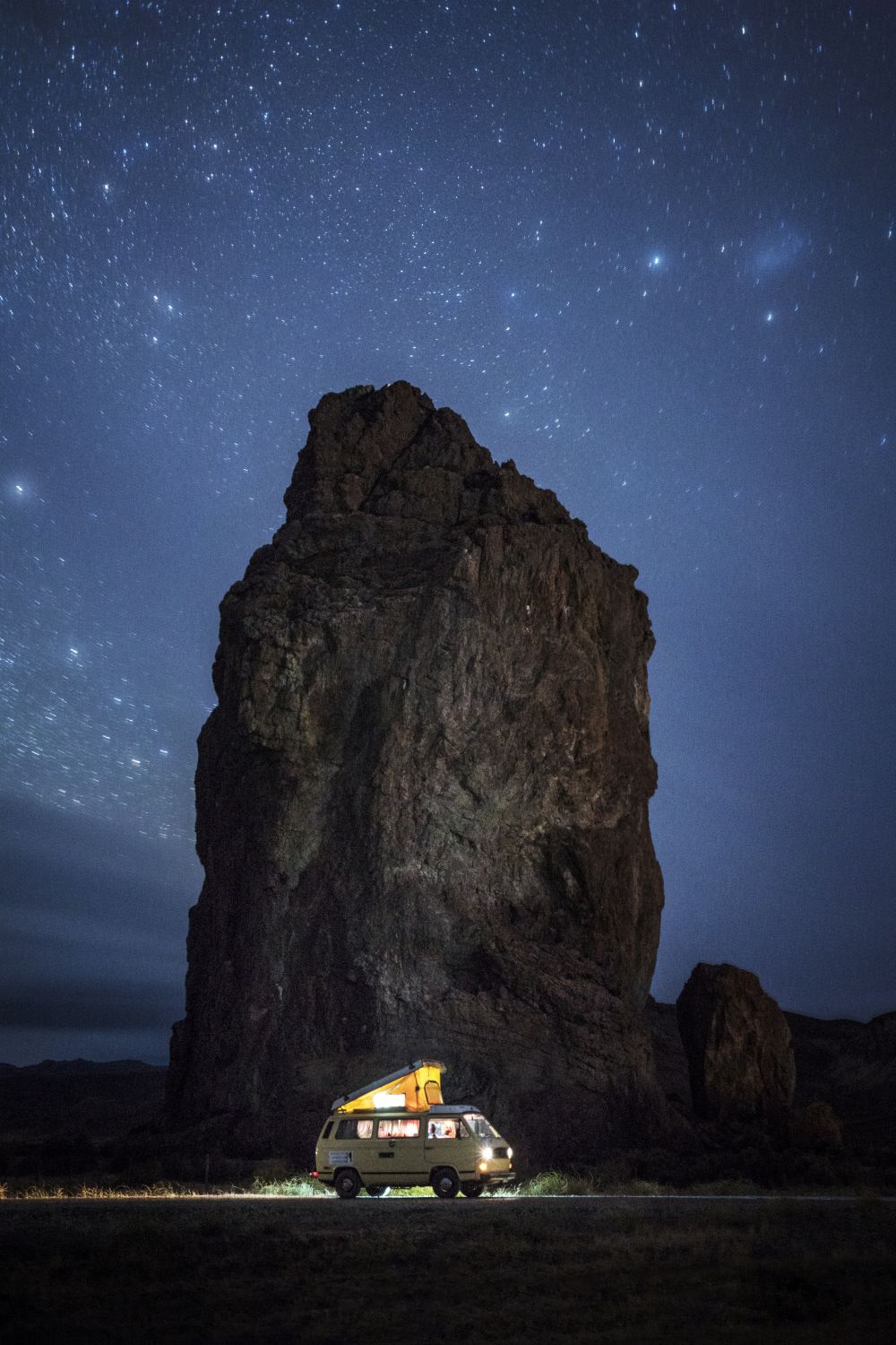 Piedra Parada a la luz de las estrellas