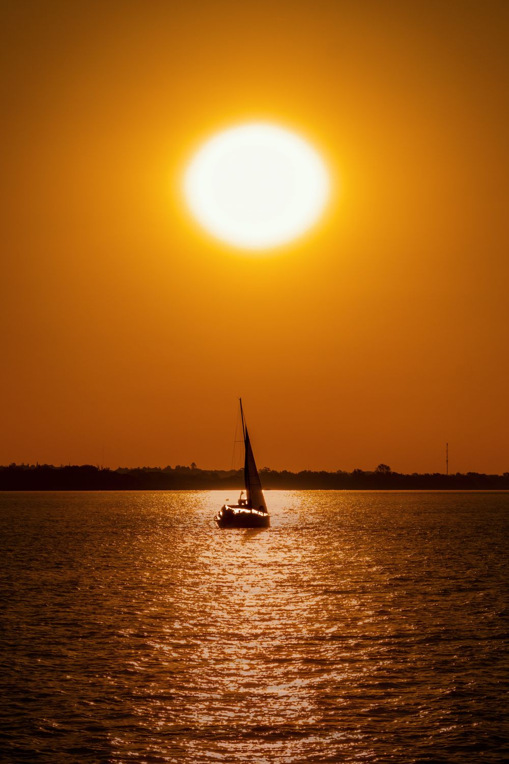 Atardecer sobre el Rio de la Plata