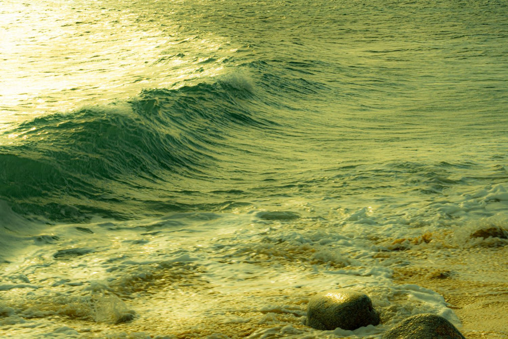 Olas al amanecer